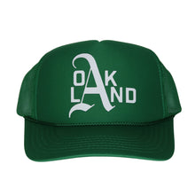 Load image into Gallery viewer, the OAKLAND Trucker- Kelly Green